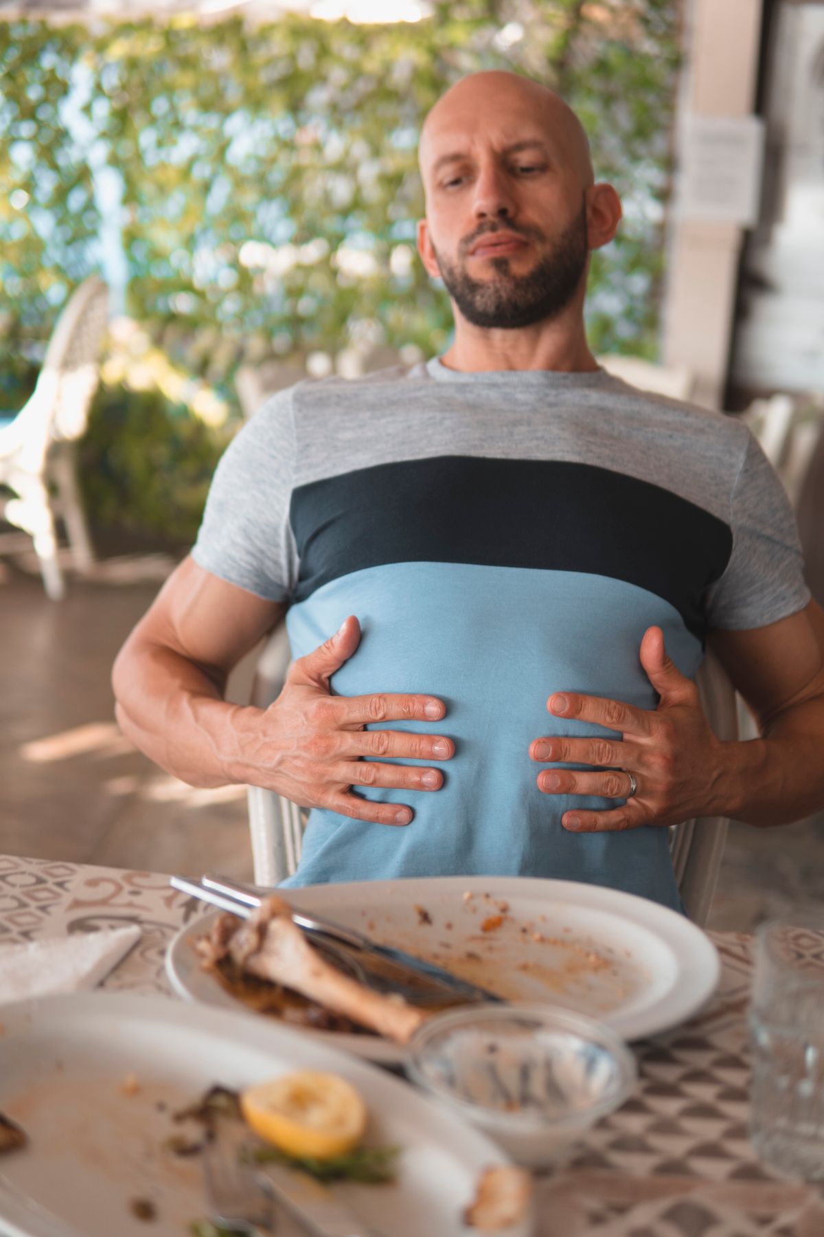 Street food stall — food poisoning risk