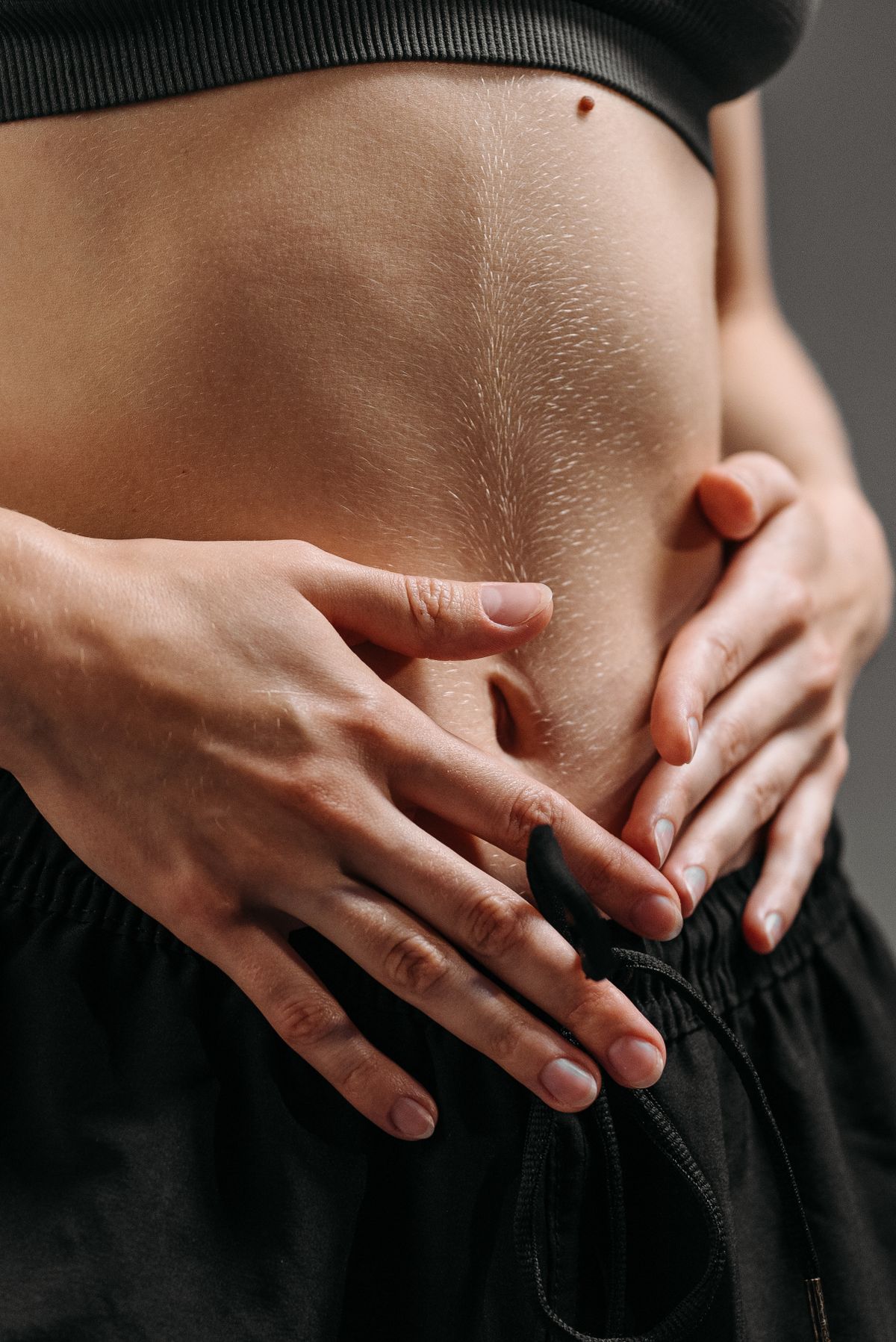Abdominal ultrasound showing gallstones